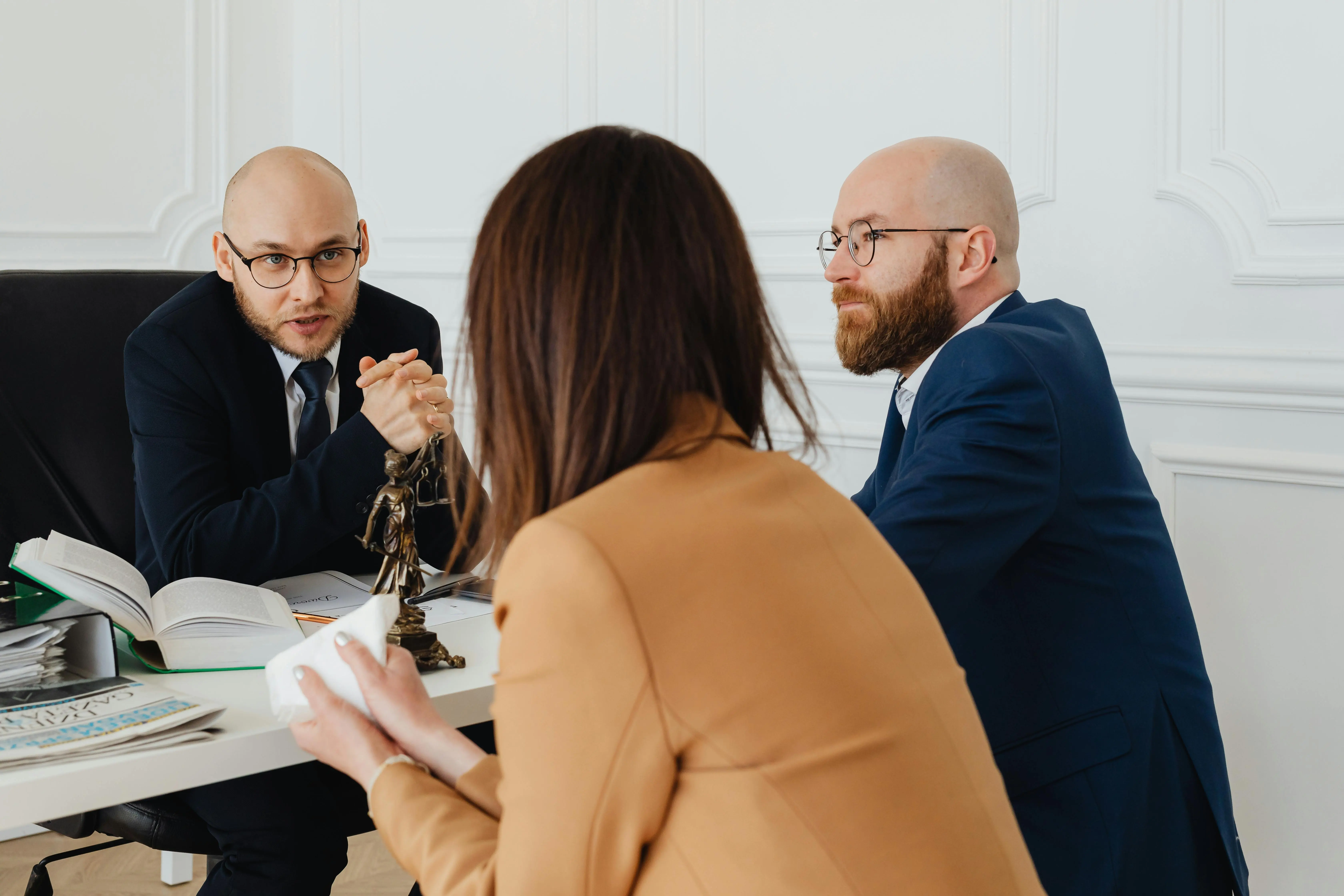 Pinnacle Legal Chambers | Law Firm in Mayfair, London